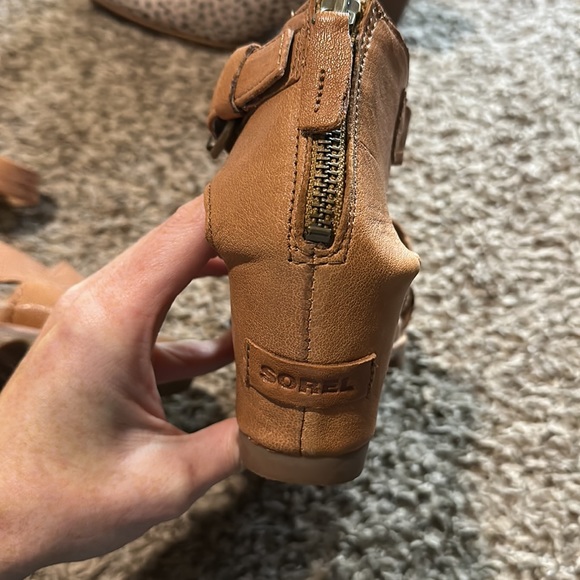 Sorel sandals - Picture 3 of 5